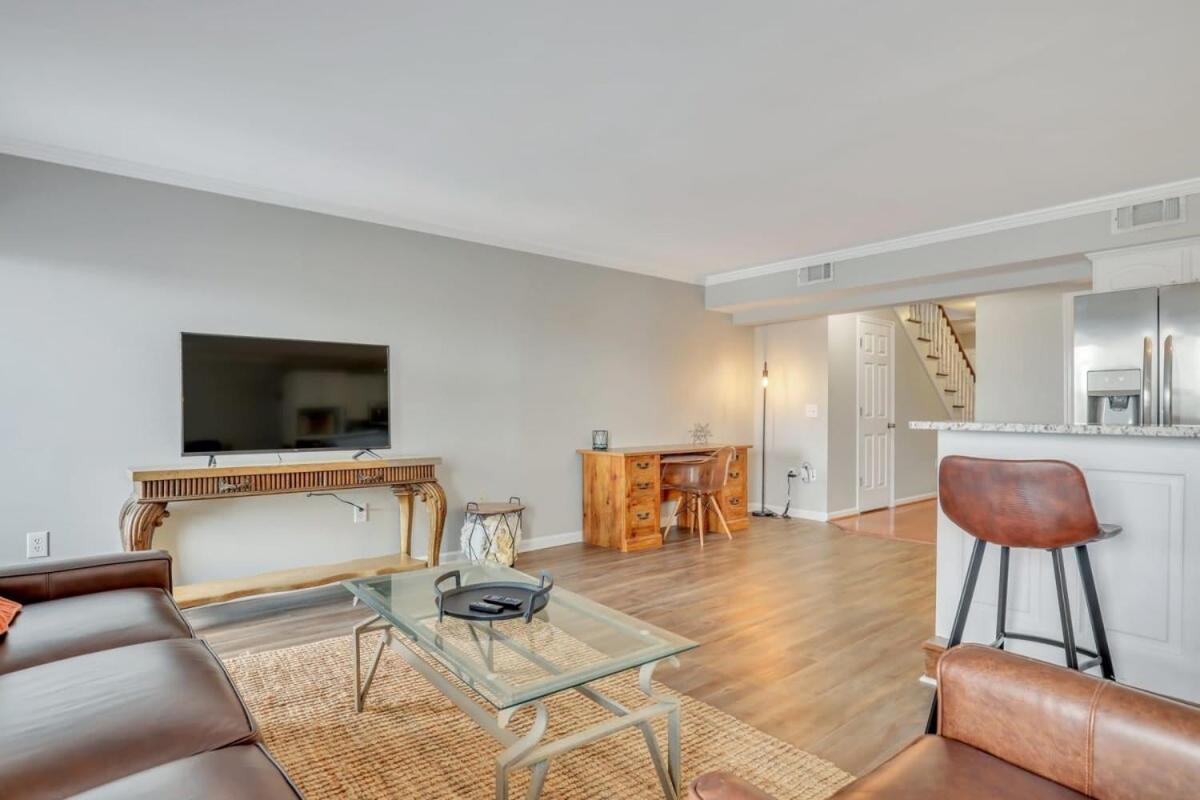 Eagle'S Nest - Spacious Loft Downtown - Near Gsu Statesboro Eksteriør billede
